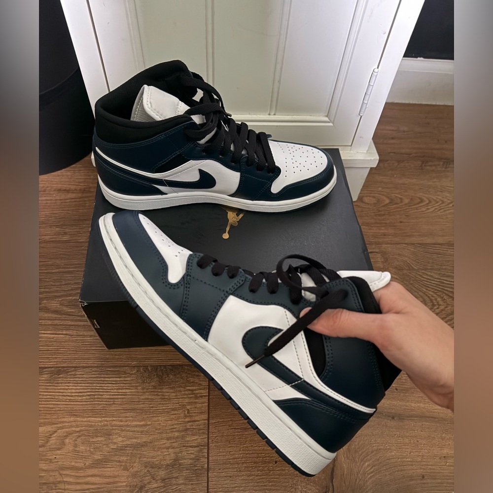 Air Jordan 1 Mid - Men’s